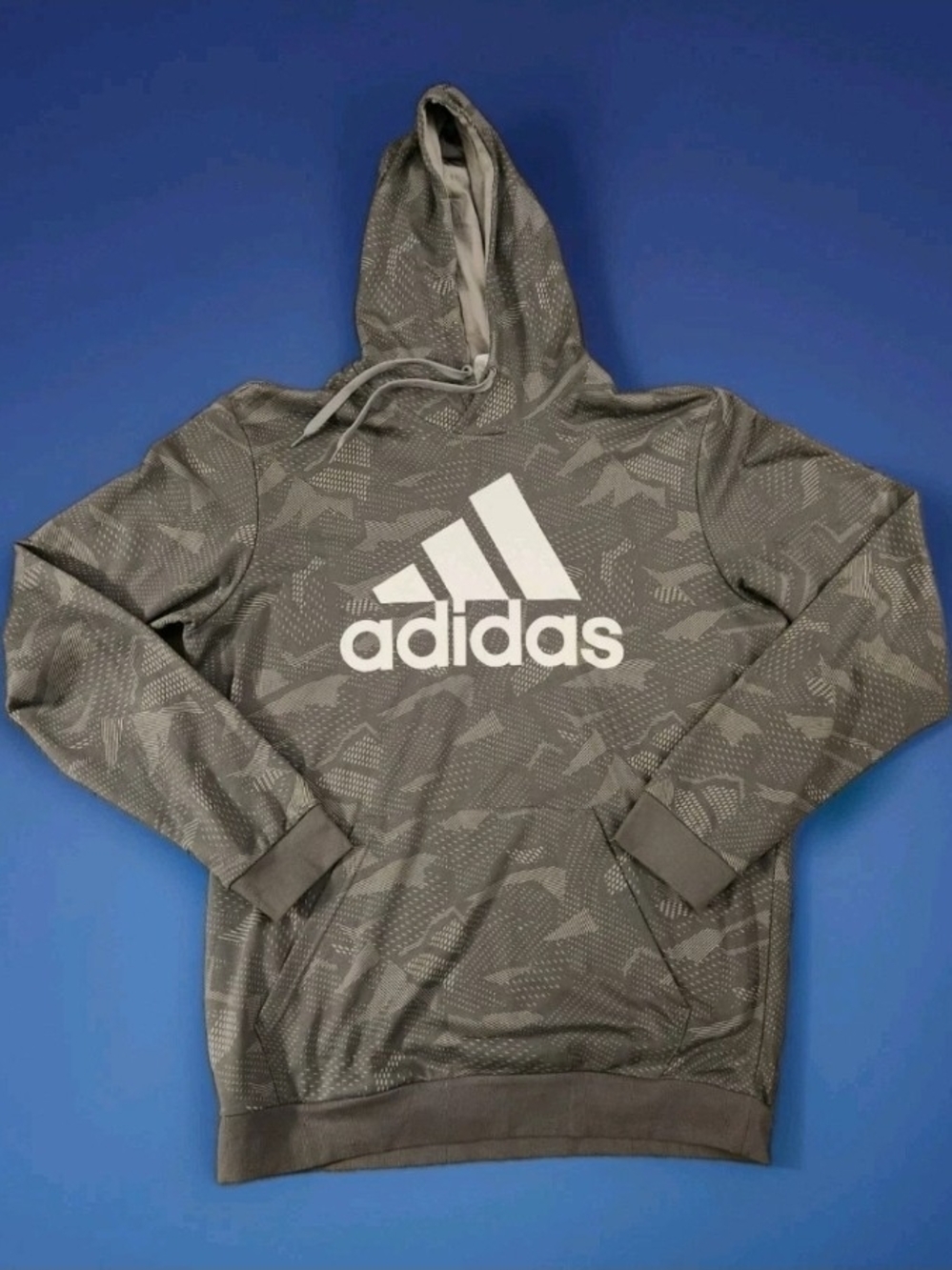 Adidas Mens Extra Large Gray and White Hooded Pull Over Shirt Sweatshirt Hoodie